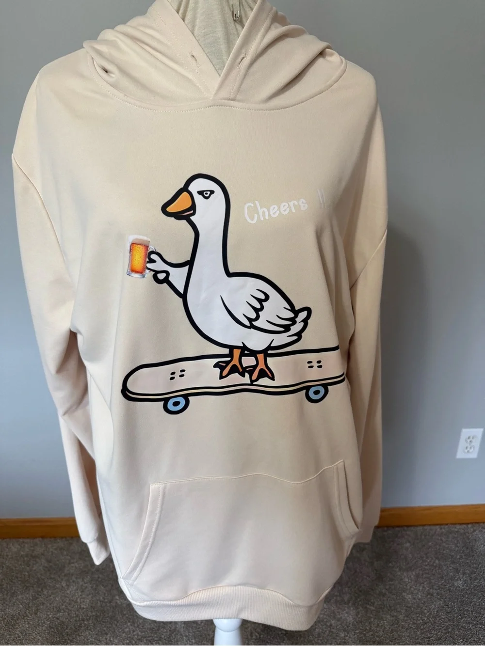 Men’s lightweight, size XL, sweatshirt